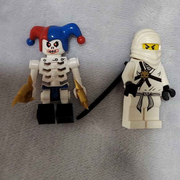 LEGO Ninjago 2260: Ice Dragon Attack - Picture 2 of 6